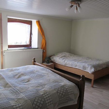 Willa Les Chevrefeuilles Walcourt Zewnętrze zdjęcie